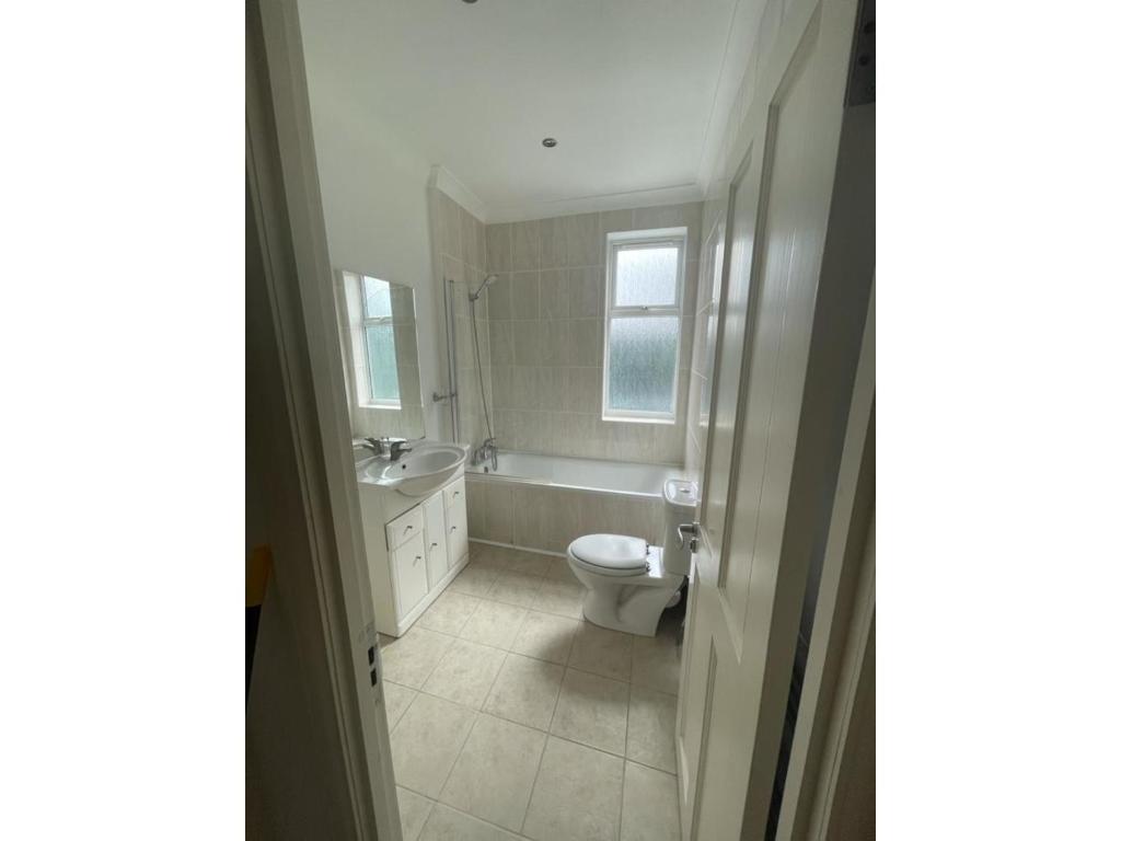 Lovely Liberty Double Rooms room 3